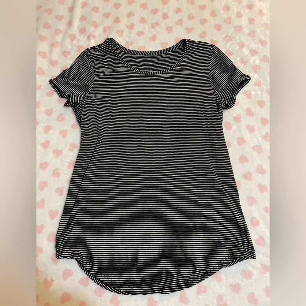 Lululemon T-Shirt